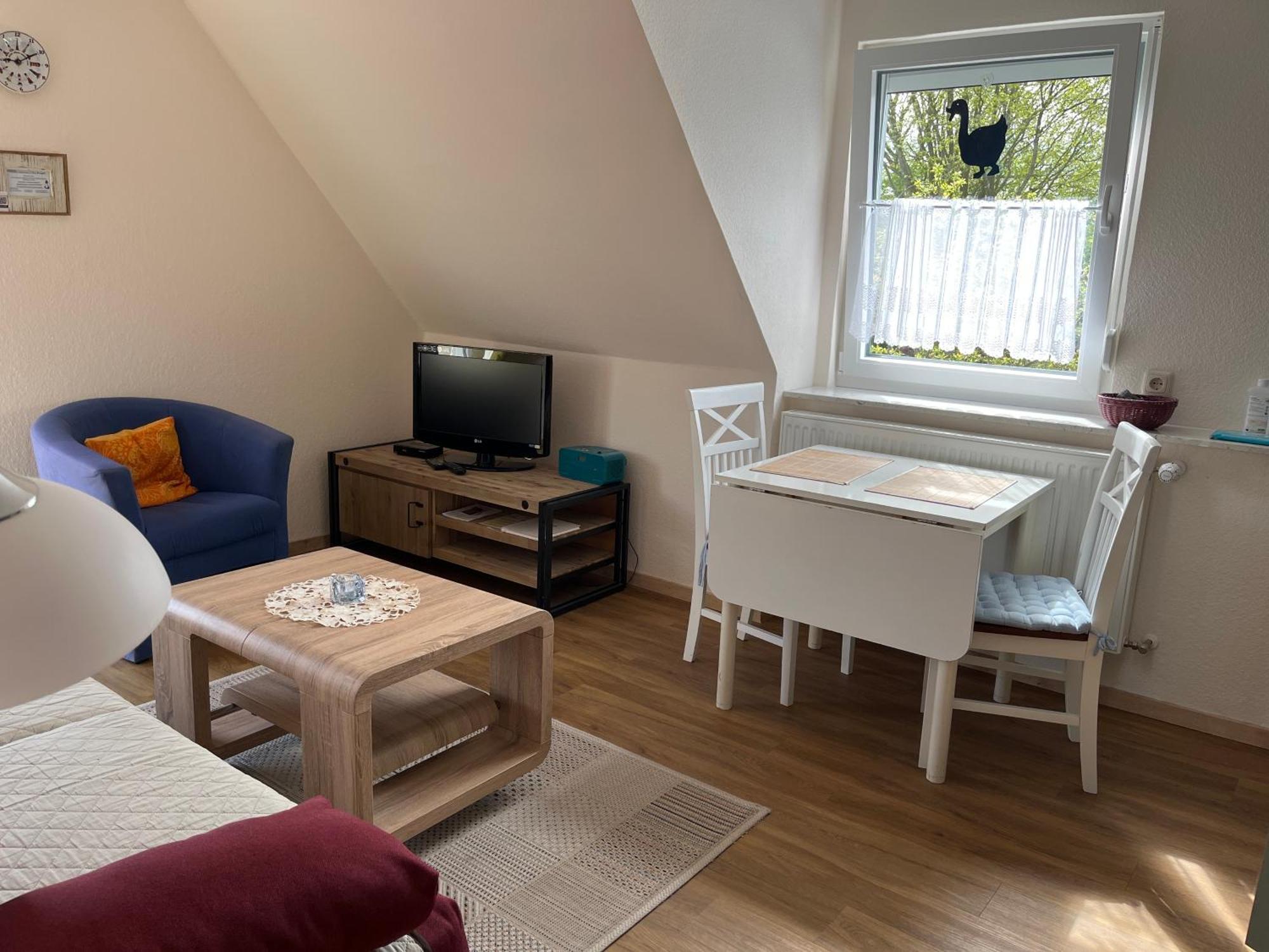Wohnung 2 Mit Balkon- Haus Annegrete إِزينتْس المظهر الخارجي الصورة